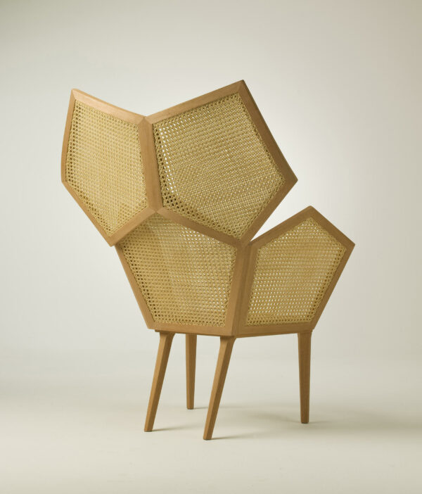 LUI 5 ArmChair - Hình ảnh 2